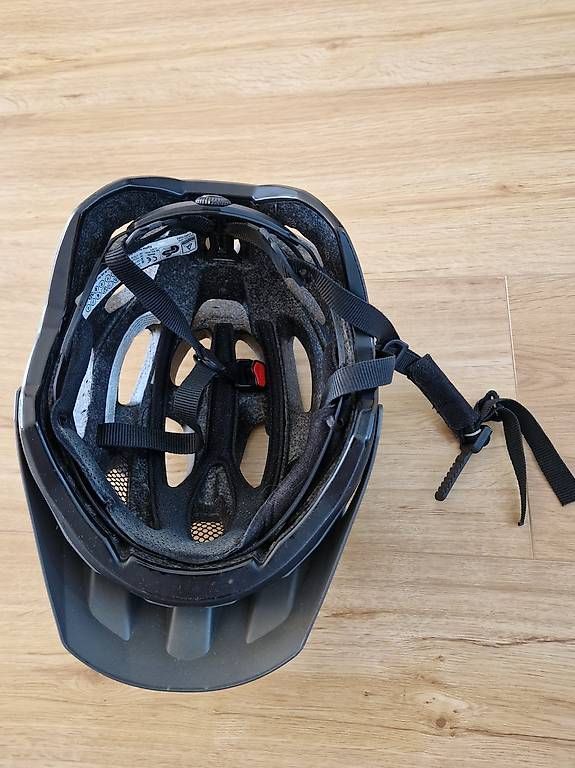 Casques: Fahrradhelm – D'occasion à Rickenbach b. Wil par steinsel 2