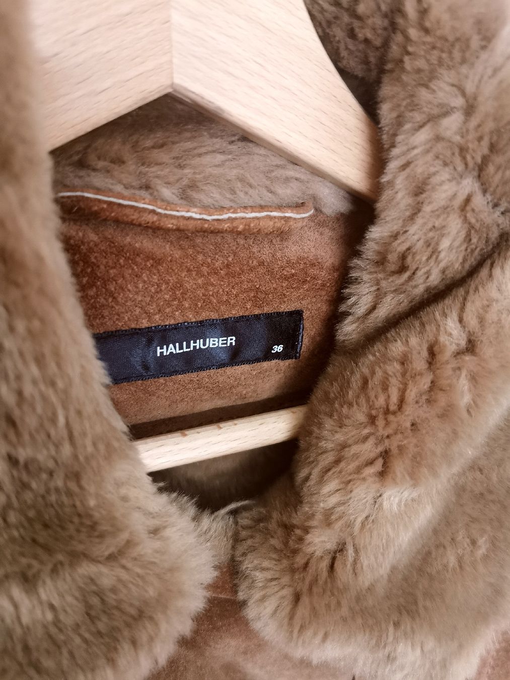 Hallhuber Giacche: Warme Lederjacke Gr. 36 Echtleder Hallhuber – Usato da uster venduto da colorpw 1