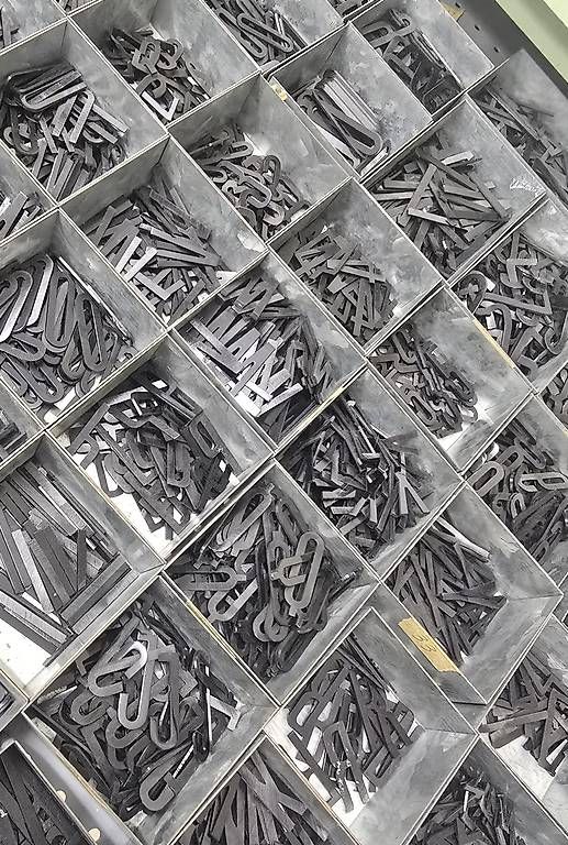 Tutti gli attrezzi: Lettres en aluminium – Nuovo (secondo la descrizione) da Genève venduto da ew7_l9d5