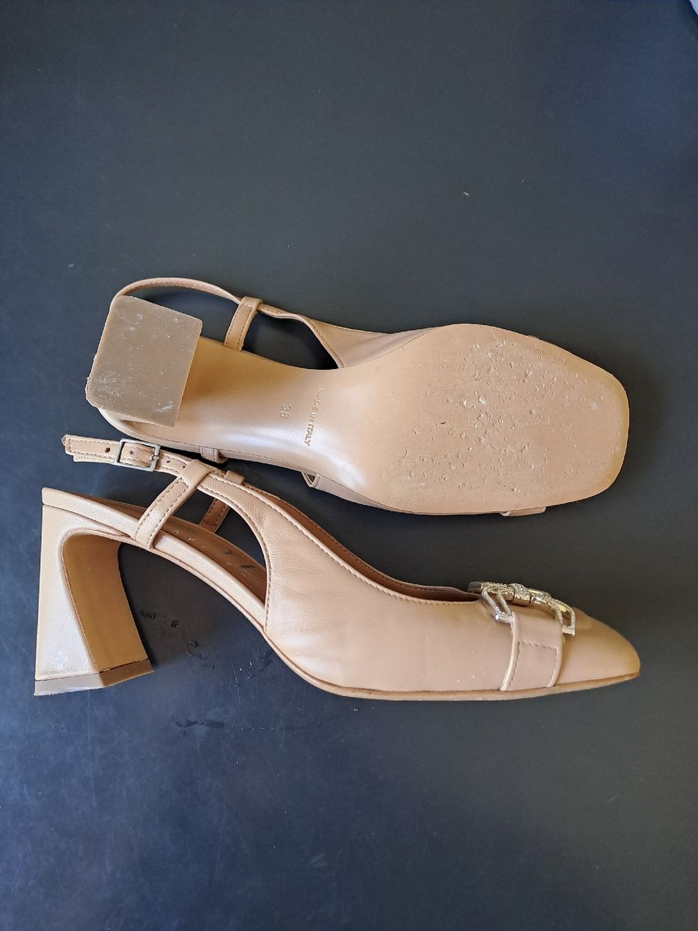 Scarpe da donna: Sandali OVYÉ eleganti no. 38  – Usato da Soazza venduto da ant_p867 1