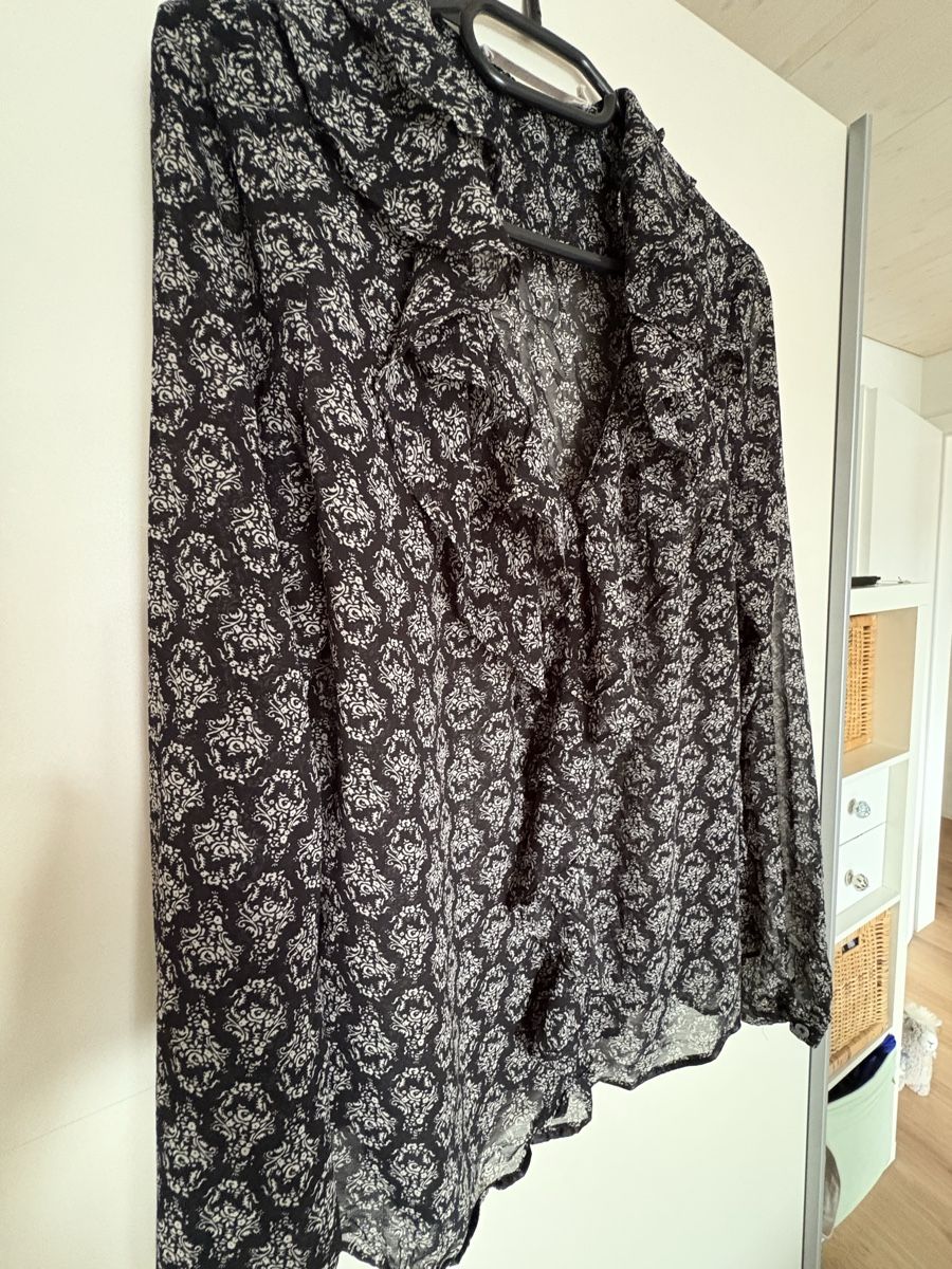 Nile Camicette: Nile Bluse von Atelier, Grösse XS – Usato da Lotzwil venduto da Lucie85 1