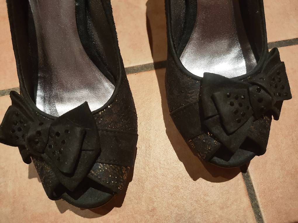 Damenschuhe: Schöne Schuhe 37 – Gebraucht aus Schlattingen von armeFrau 2