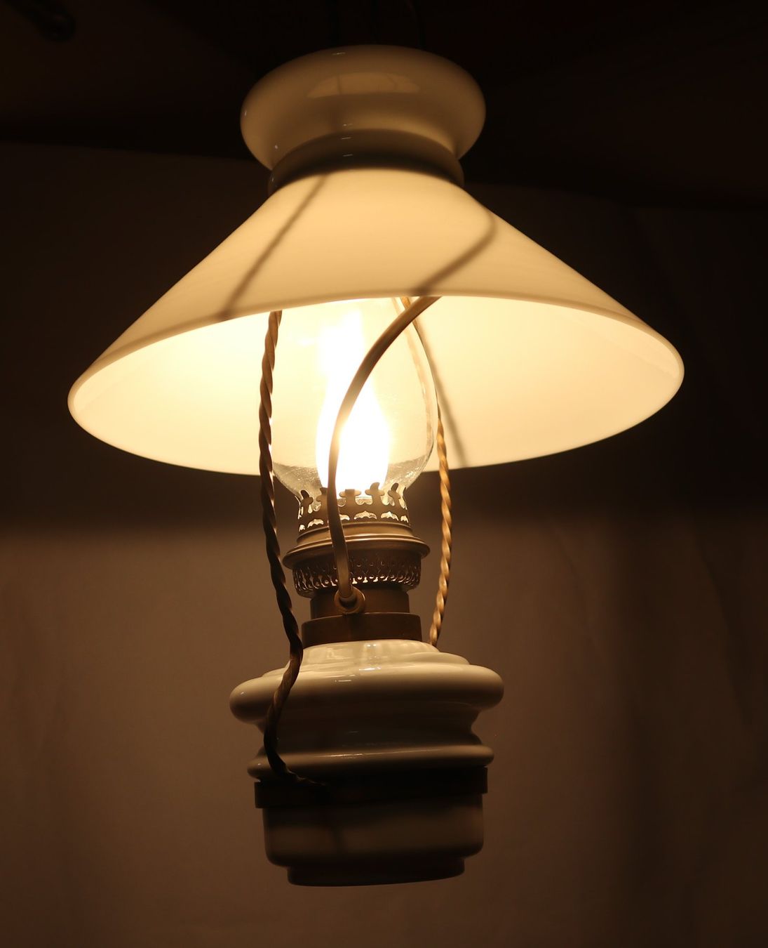 Lampade: Vintage Opal Glas Hängelampe Lampe Leuchte – Usato da Eschenbach SG venduto da Astalavista 5