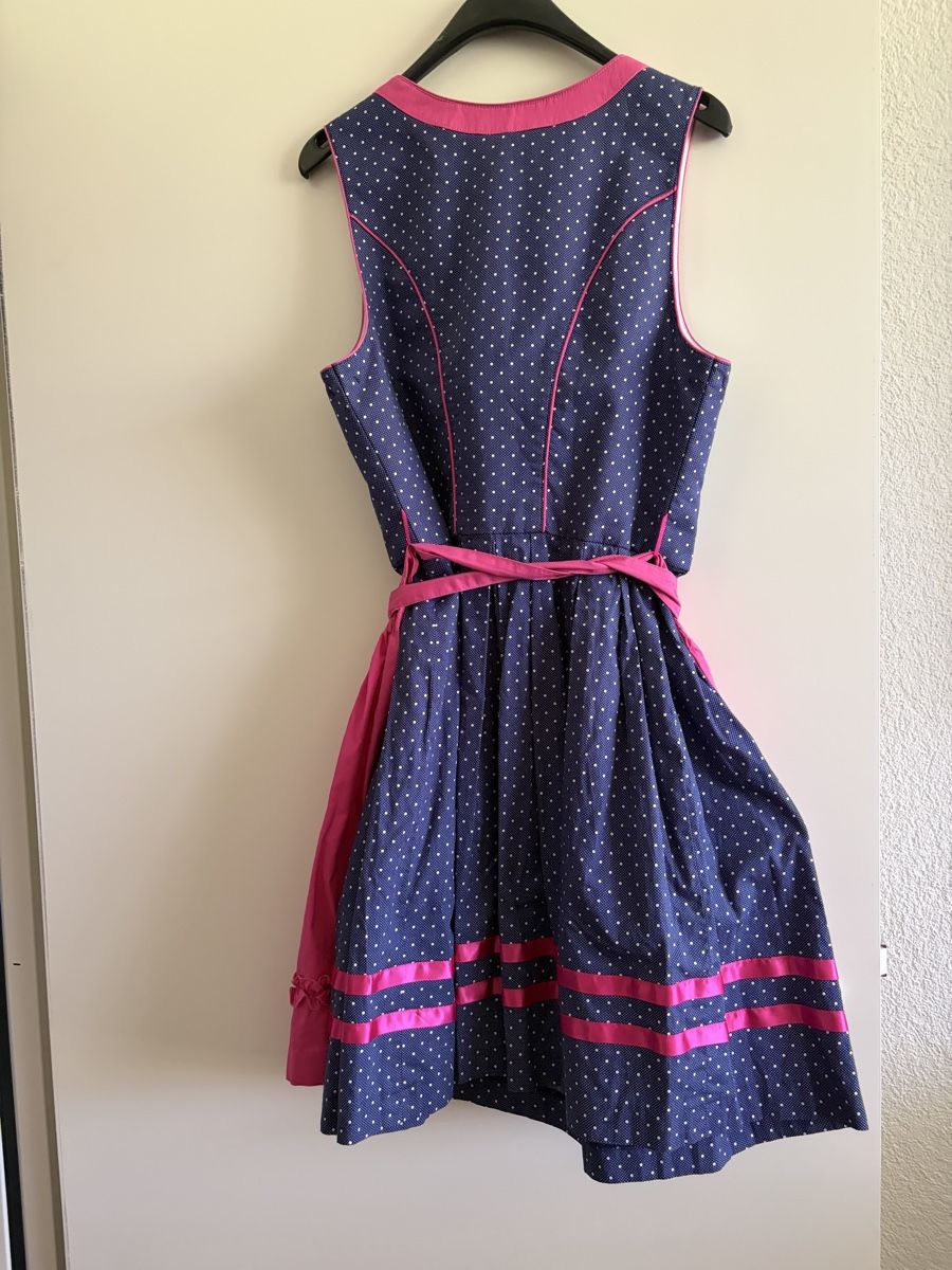 Krüger Vestiti: Dirndl Krüger blau/pink Grösse 42 – Usato da Winterthur venduto da Geissifant 1