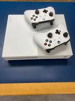Xbox One S inklusive 2 Controller