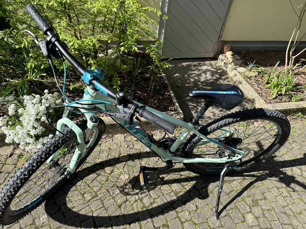 Mint Bici Cube 26 Cube Acid 260 Kids Blue/Red MPG Cycles