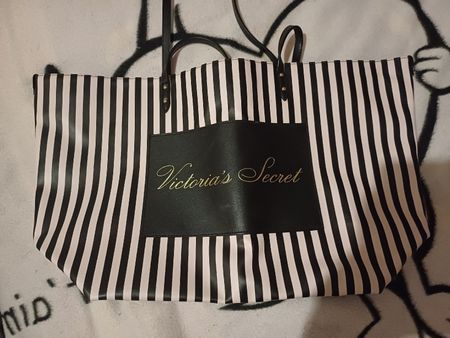 Victoria's Secret Tragetasche gestreift, neuwertig!