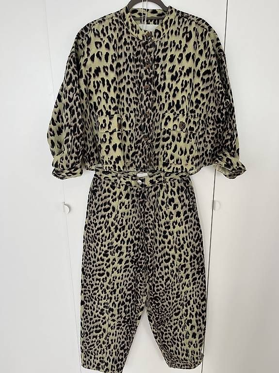 Kleiderpakete: Leoparden-Zweiteiler von bellerose – Gebraucht aus Zürich von srh.wright