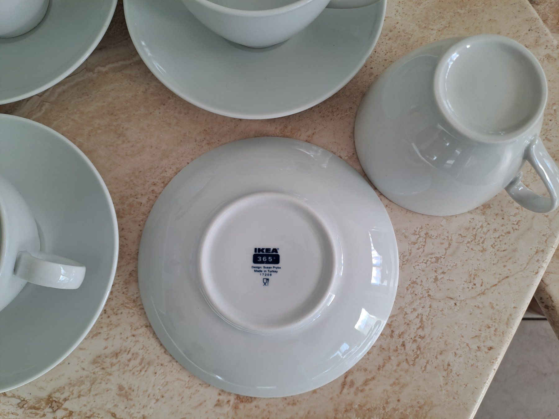 Ikea Set di piatti: 4 grosse Ikea-Tassen mit Unterteller – Usato da Burg AG venduto da Magali24 2