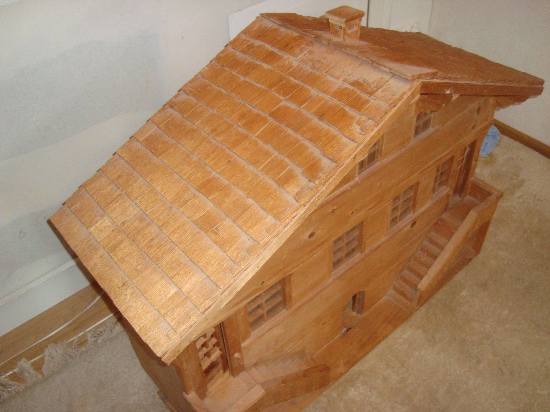 Modellbausätze & Standmodelle: vintage 1983 Chalet bernois Gstaad miniatur 124x45x95cm bel – Gebraucht aus Wädenswil von OliveDerSpezialist 1