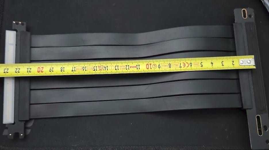 Cavi: PCI-Express Riser Kabel 22cm – Usato da Egolzwil venduto da Chaeferli