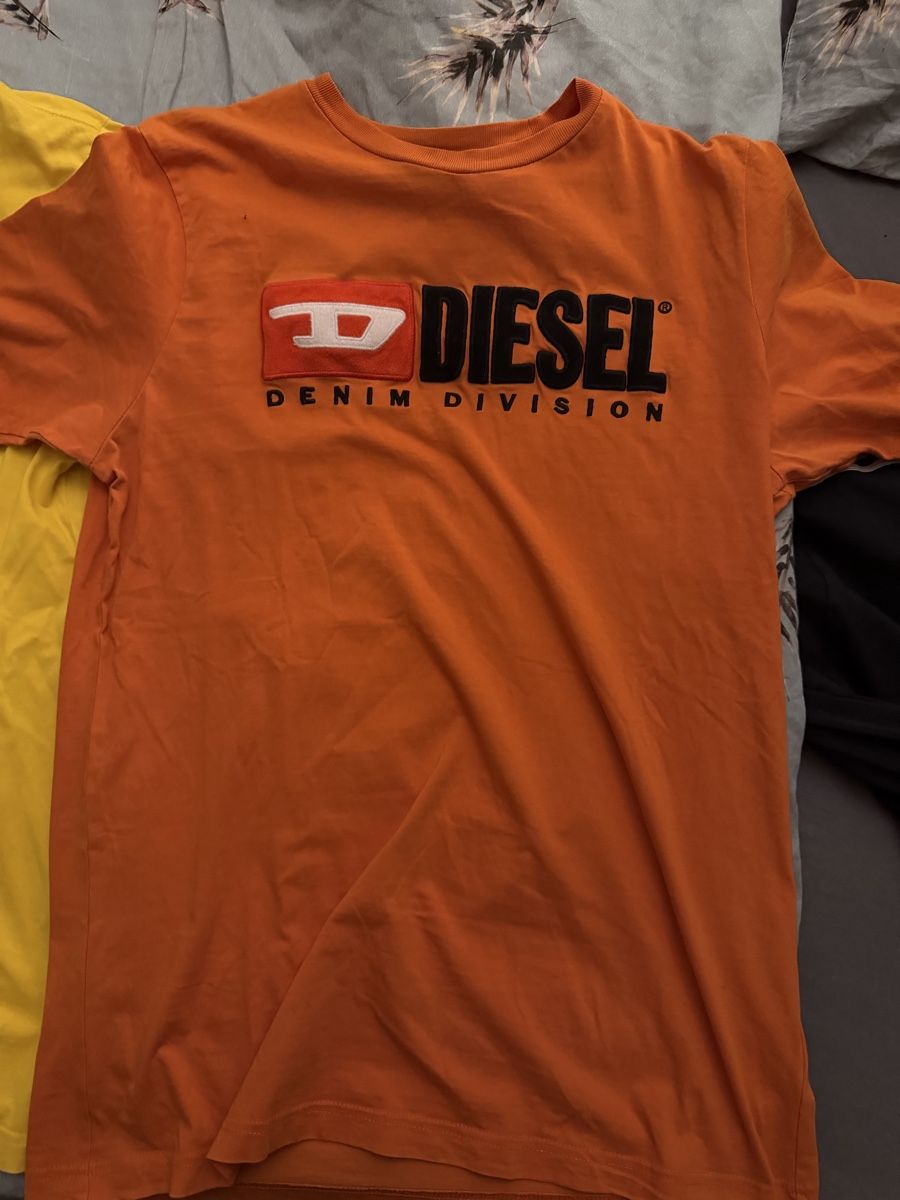 Diesel Kleiderpakete: 3 T-shirts Diesel, M – Gebraucht aus Arbedo von sha_pv58 3