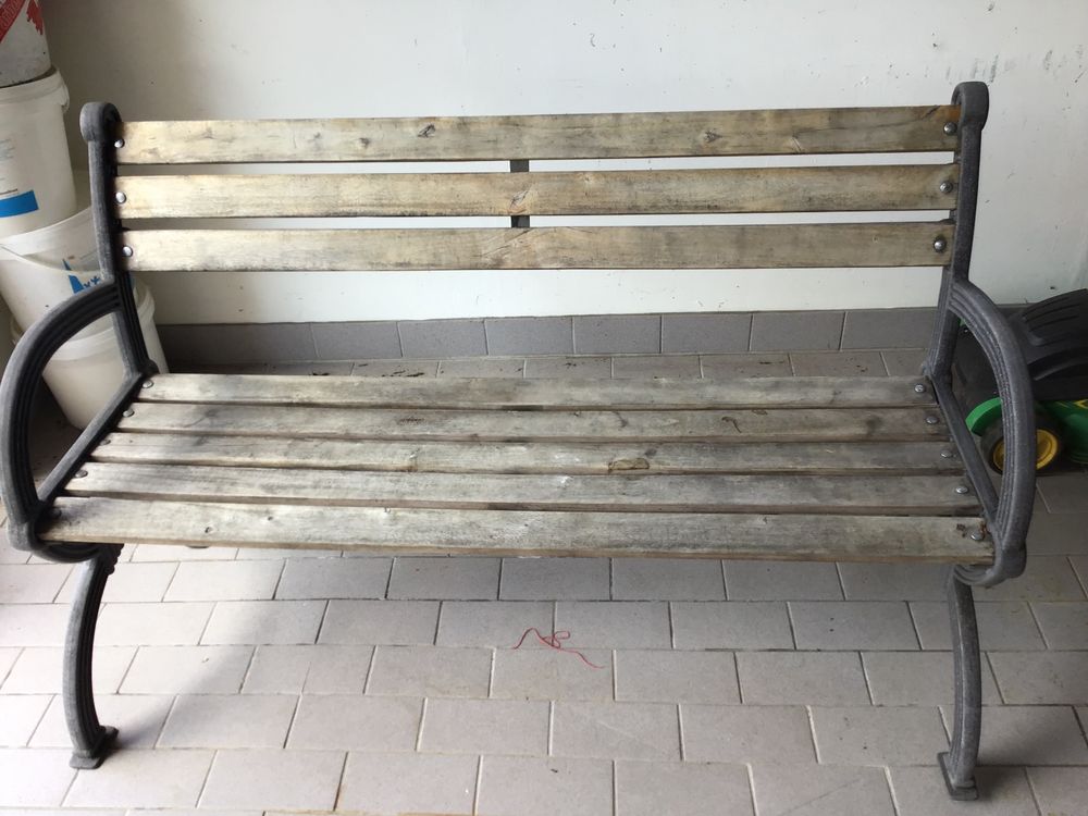 Bank Kaufen auf Ricardo