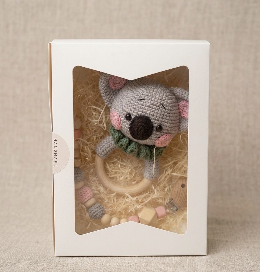 Giocattoli: Handgemachtes Baby Geschenkset Koala – Nuovo e nell'imballaggio originale da Aarau venduto da Atelier_Zeynep