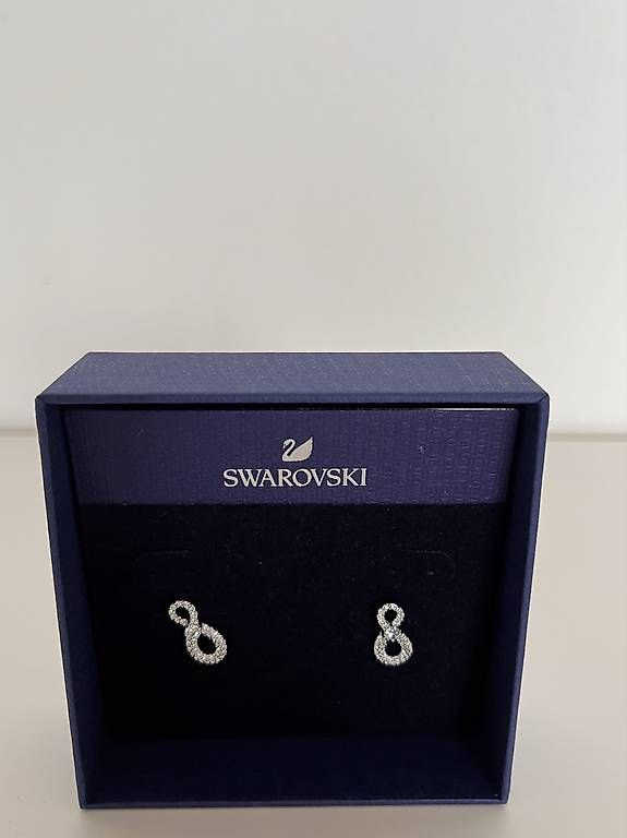 Boucles d'oreille: Swarowski Infinity Ohrringe – Neuf avec emballage d'origine à Luzern par flo_db5q 1