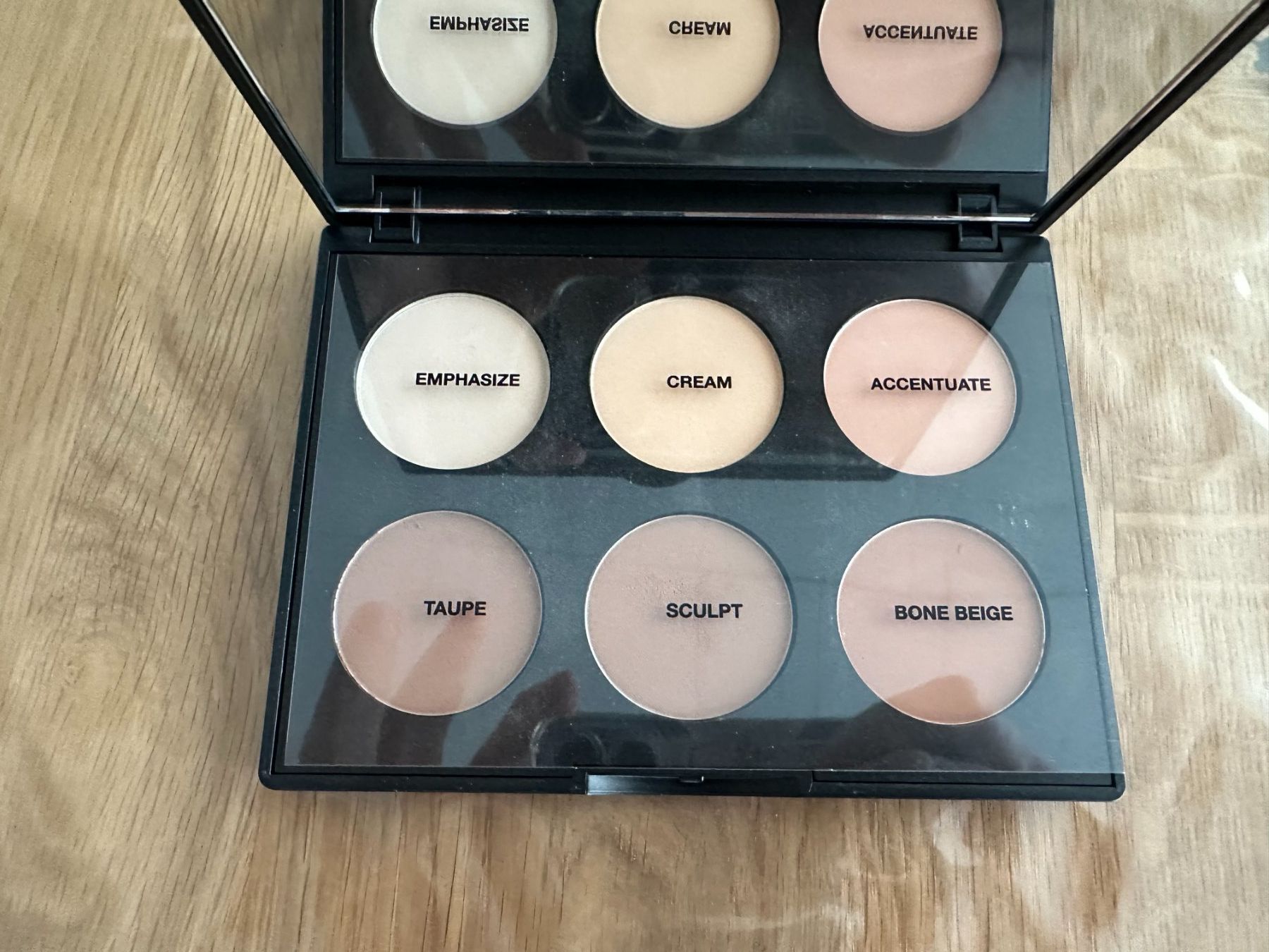 Mac Cosmetics Make-up: Mac studio fix sculpt and shape contour palette – Usato da Courgevaux venduto da Qwertz111320