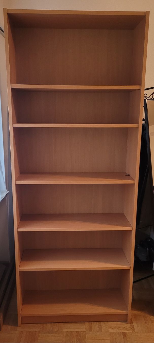 Scaffali: Gratis Bücherregal – Usato da Basel venduto da Chantal125
