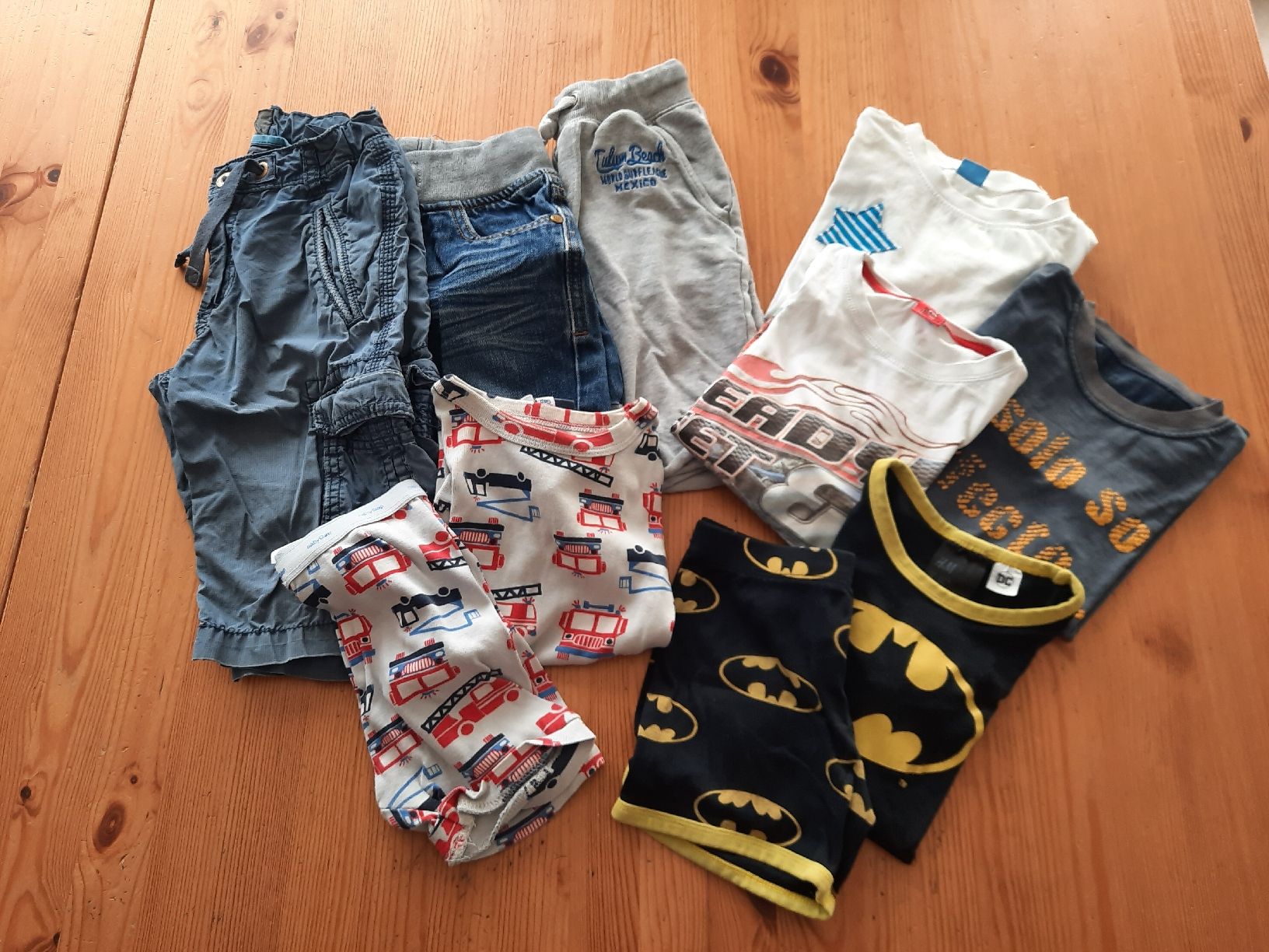 Lotti & Set di vestiti: Sommerkleiderpäckli 110/116 – Usato da Aesch BL venduto da ChezToKa