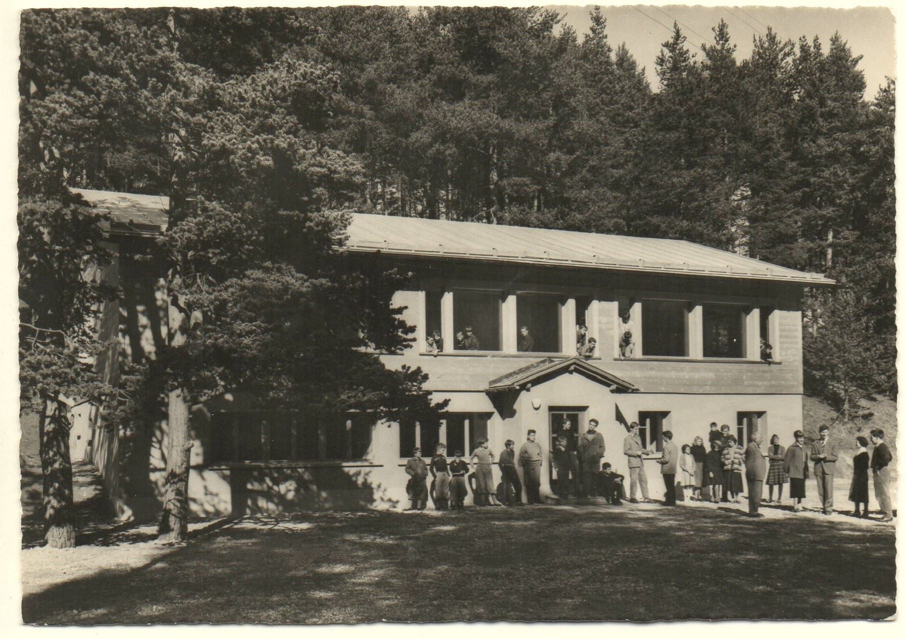 Cartes postales: TARASP Bergschule Avrona - Schüler – D'occasion à Jona par philajona