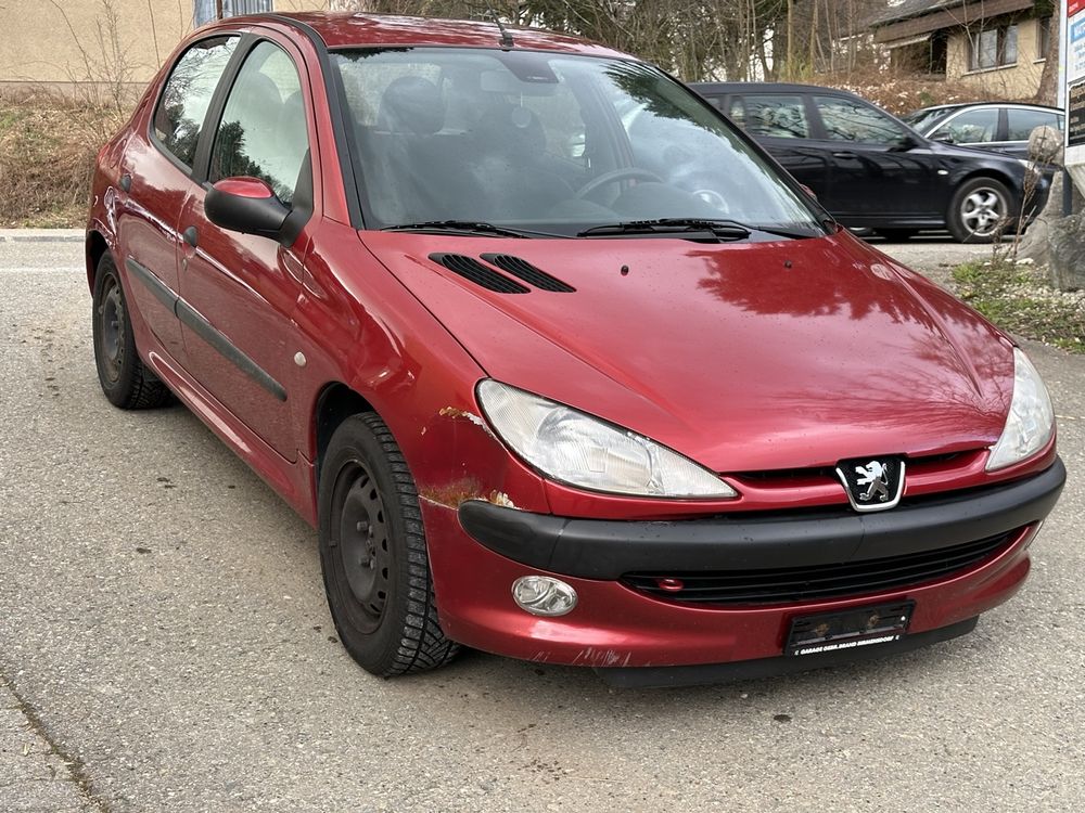 PEUGEOT 206 1.6i