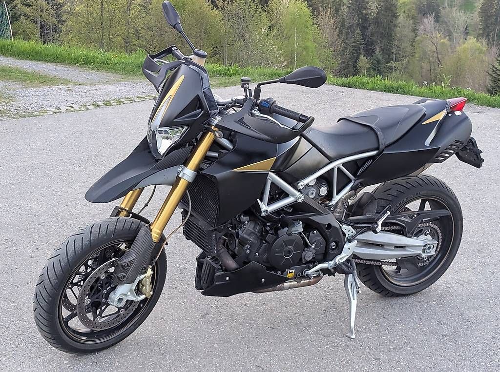 Strada: Aprilia Dorsoduro 1200 – Usato da Trogen venduto da hot-dog