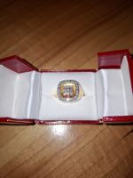Goldener Herrenring mit Diamanten, Top Zustand!