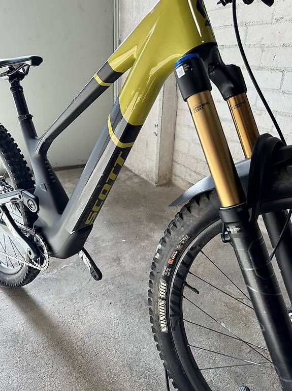 Biciclette: Scott Genius Tuned  – Usato da Bern venduto da STEFANDM 2