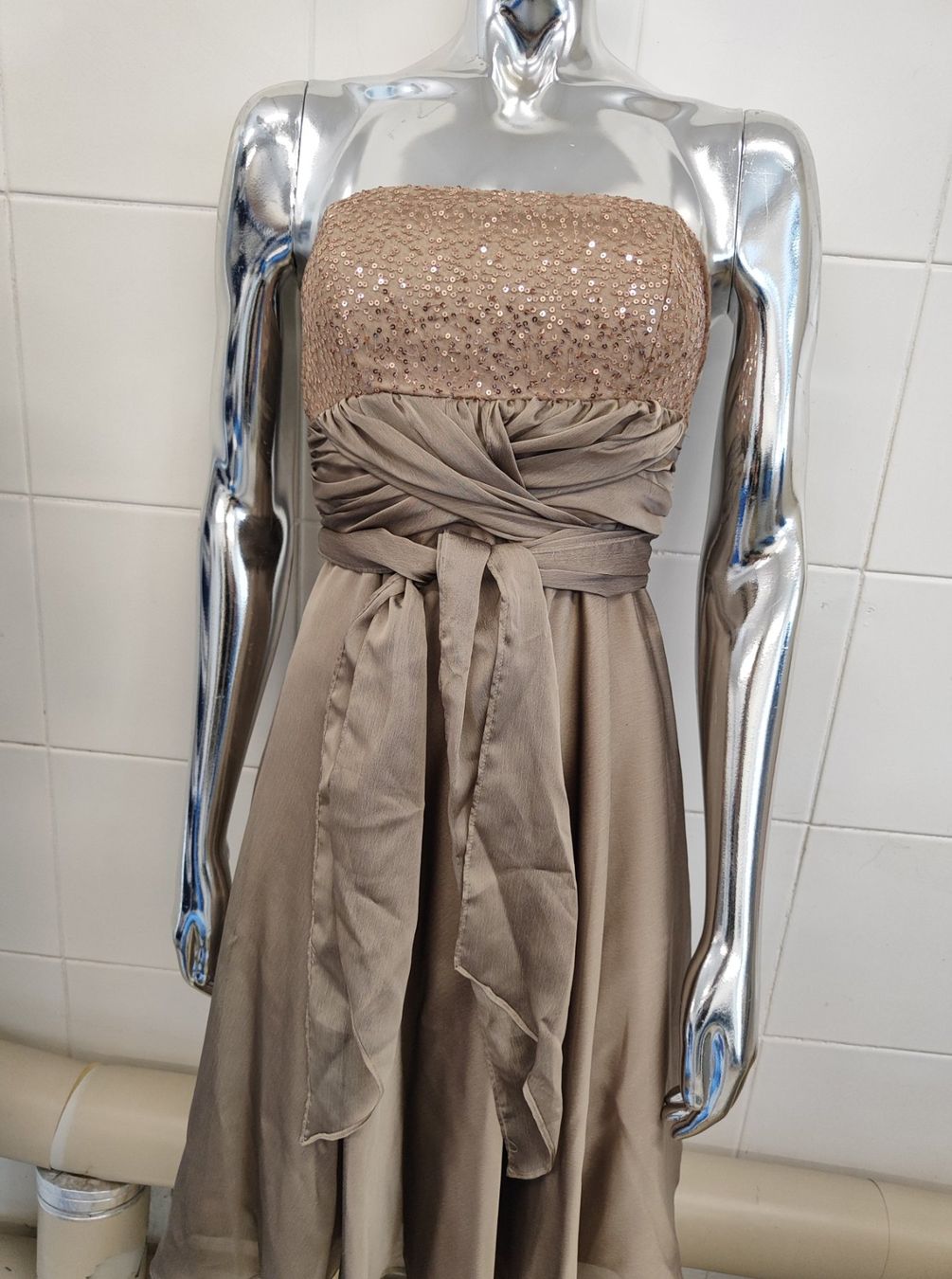 Vestiti: Cocktail Kleid Gr 34 – Usato da Langnau am Albis venduto da Judithsebi 7