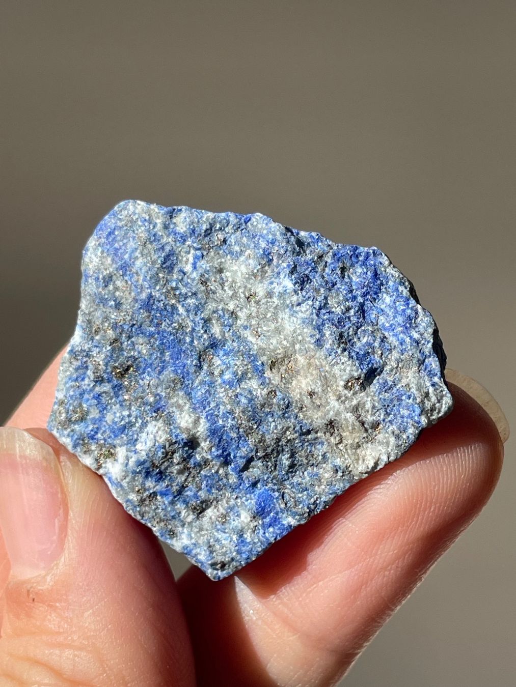 Mineralien & Heilsteine: Lapislazuli-Rohstein – Neu und originalverpackt aus Schiers von sisikristall 2