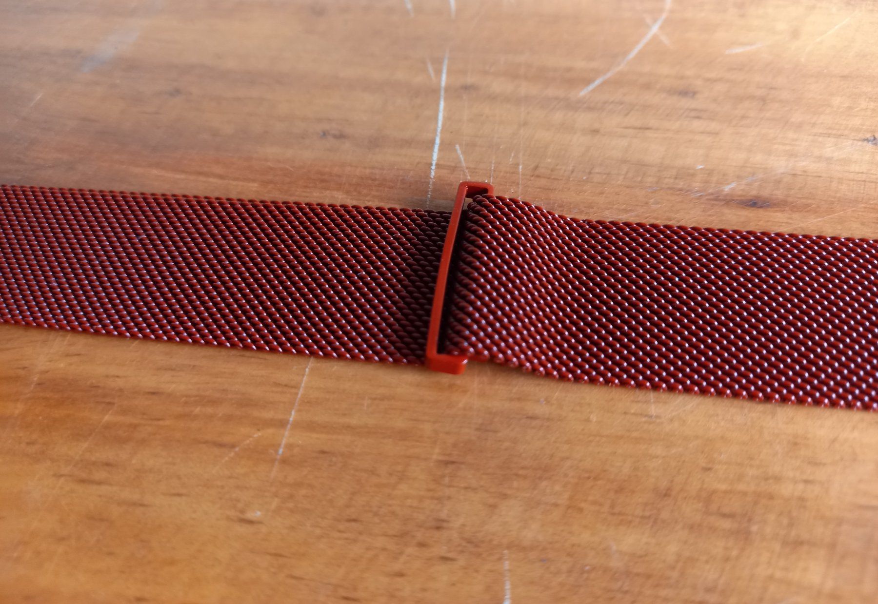 Apple Armbänder & -reifen: Rotes magnetisch Edelstahlarmband für Apple Watch 42,44,45mm – Neu und originalverpackt aus Lausanne von WATCH-WORLD 3