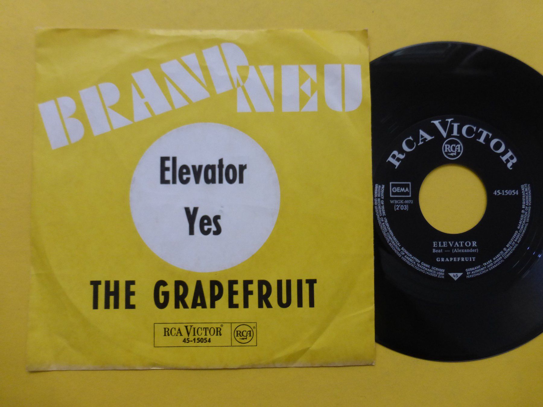 Schallplatten: The Grapefruit – Elevator / Yes – Gebraucht aus Zürich von Swiss57