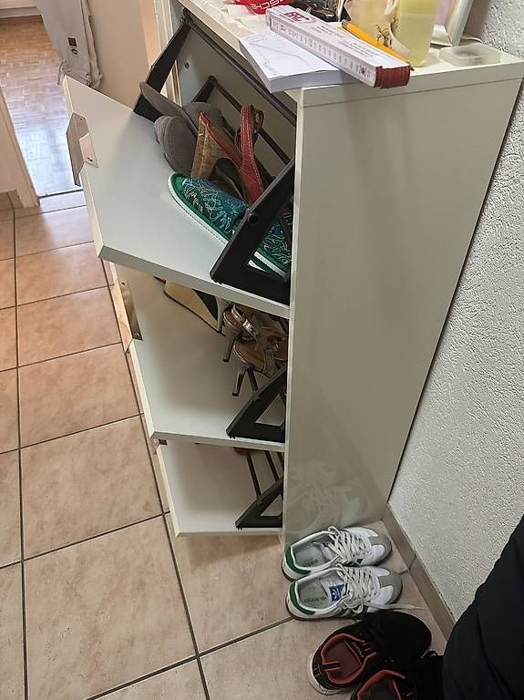 Schränke: Meuble à chaussures – Gebraucht aus neuchatel von Amontei 2