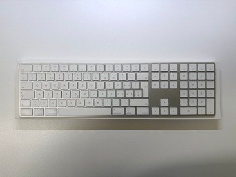 Apple Tastaturen: Apple Magic Keyboard mit Ziffernblock - Top Zustand! – Gebraucht aus Unterengstringen von hausraus