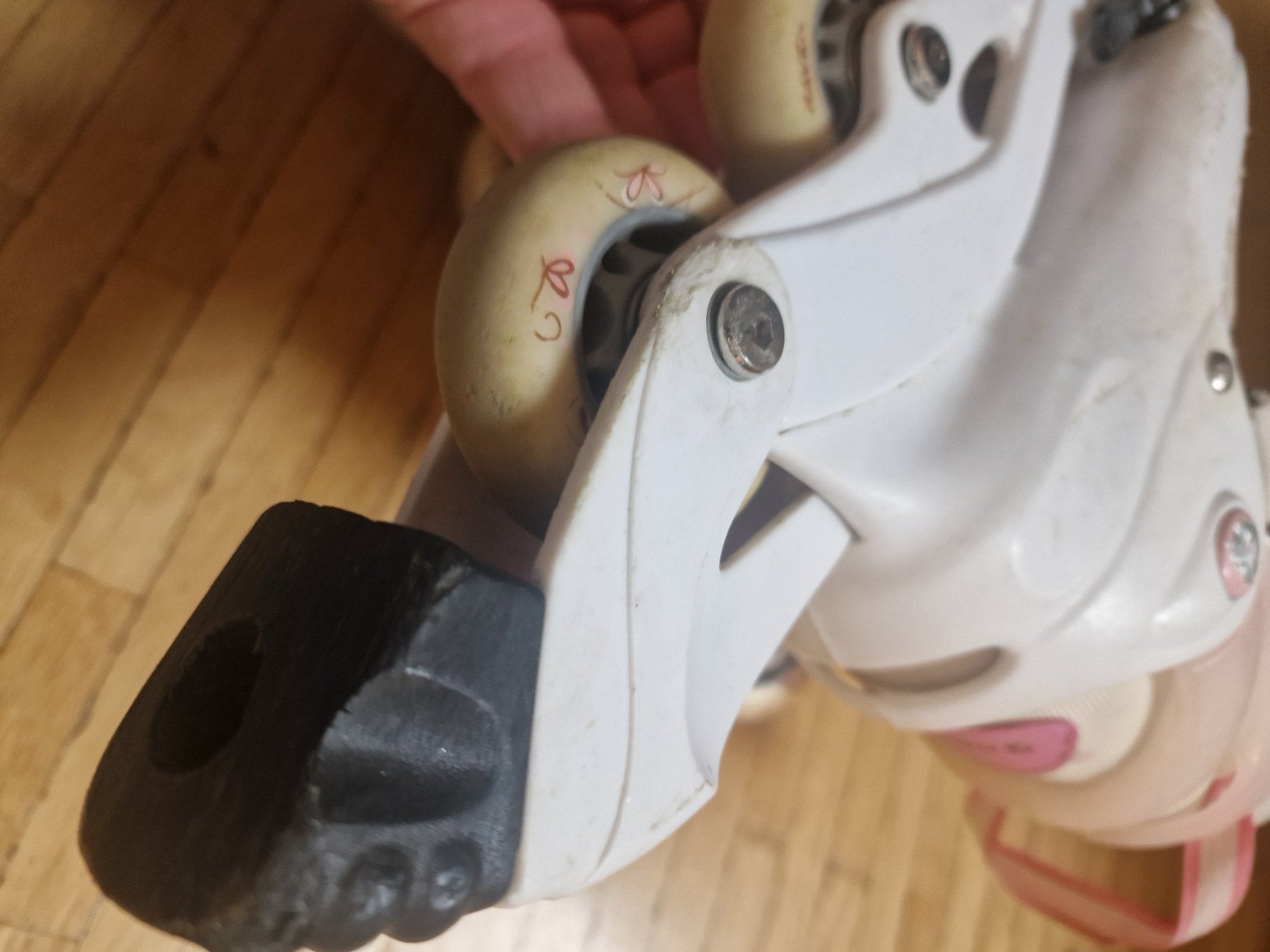 Pattini in linea & Pattini a rotelle: Inline Skates weiss – Usato da Buchen im Prättigau venduto da Fhubi 3
