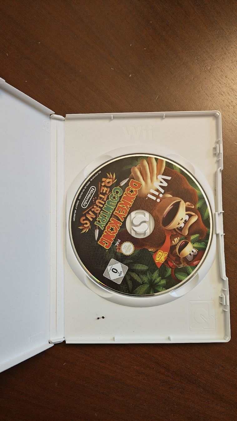Nintendo Giochi: Donkey Kong Country Returns Nintendo Wii – Usato da Montagnola venduto da mattbert86 1