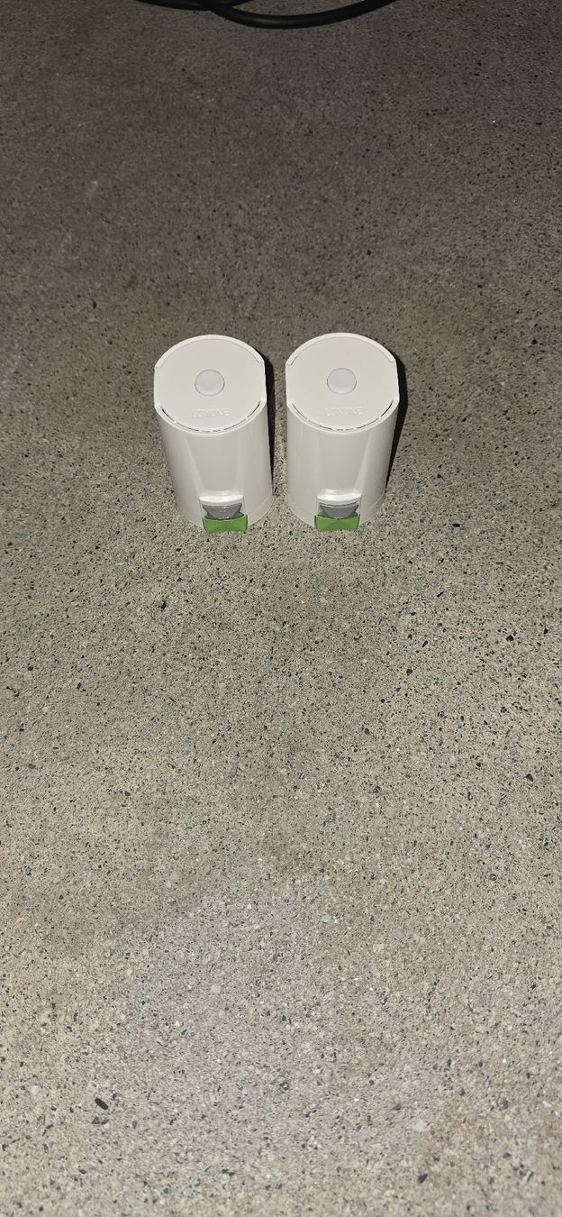 Loxone Elektronikbauteile: 2 Stk. Loxone Stellenantrieb Tree – Gebraucht aus Ennetmoos von Bricks_and_more 1