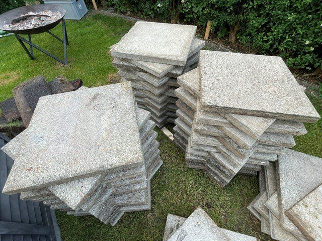 Bodenbeläge: Gartenplatten Beton grau 50x50cm – Gebraucht aus Siebnen von Kochfamilie