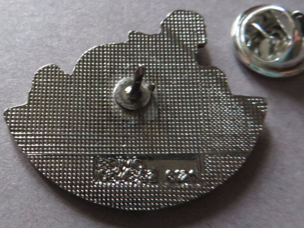 Placchette & Badge: PIN TIERE, WIR LIEBEN HUNDE – Usato da Neuhausen venduto da luckimucki 1
