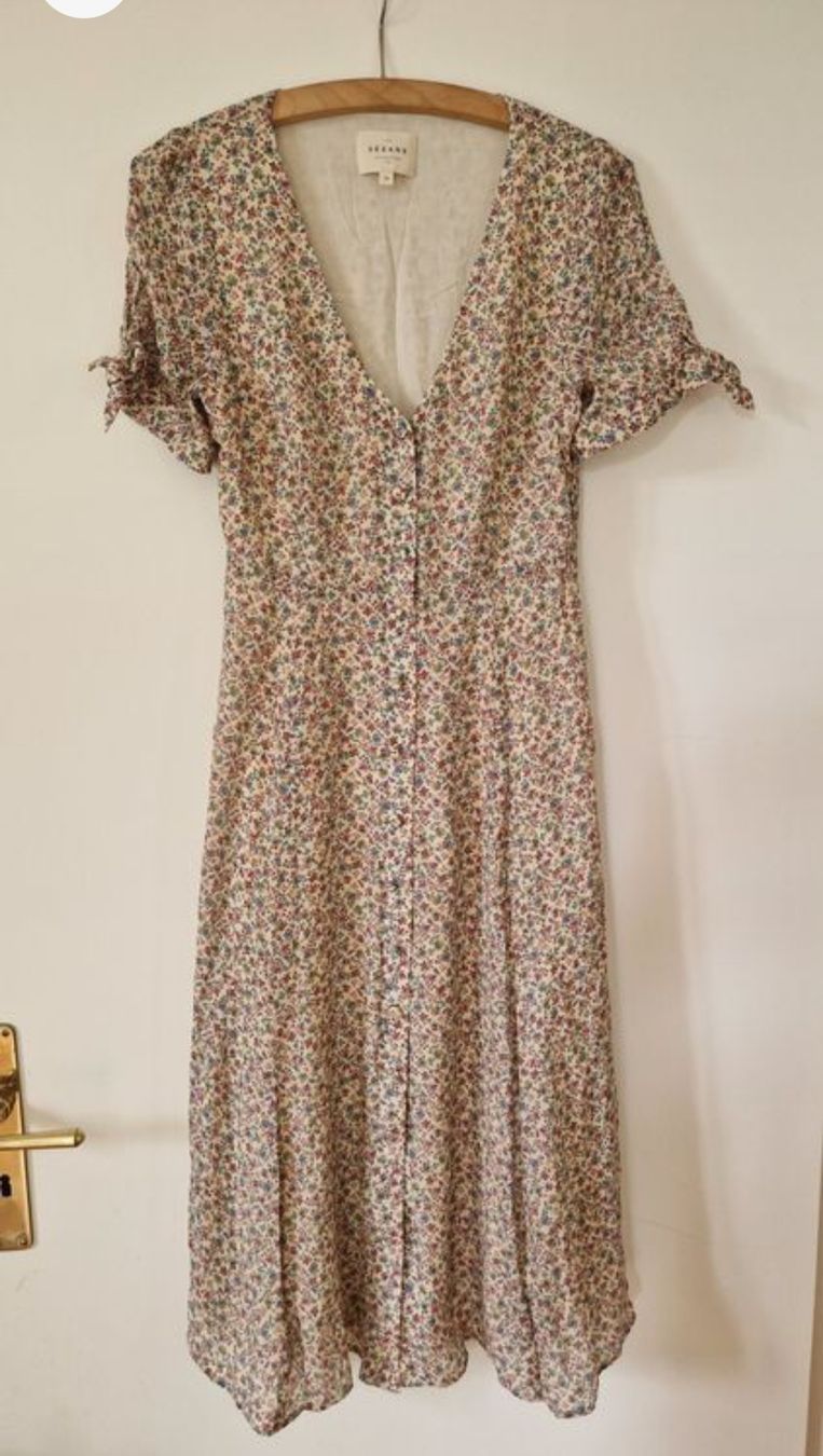 Sezane Robes: Kleid Sezane, Grösse 34, 100% Seide – Neuf (Voir description) à Luzern par sim_lqq2