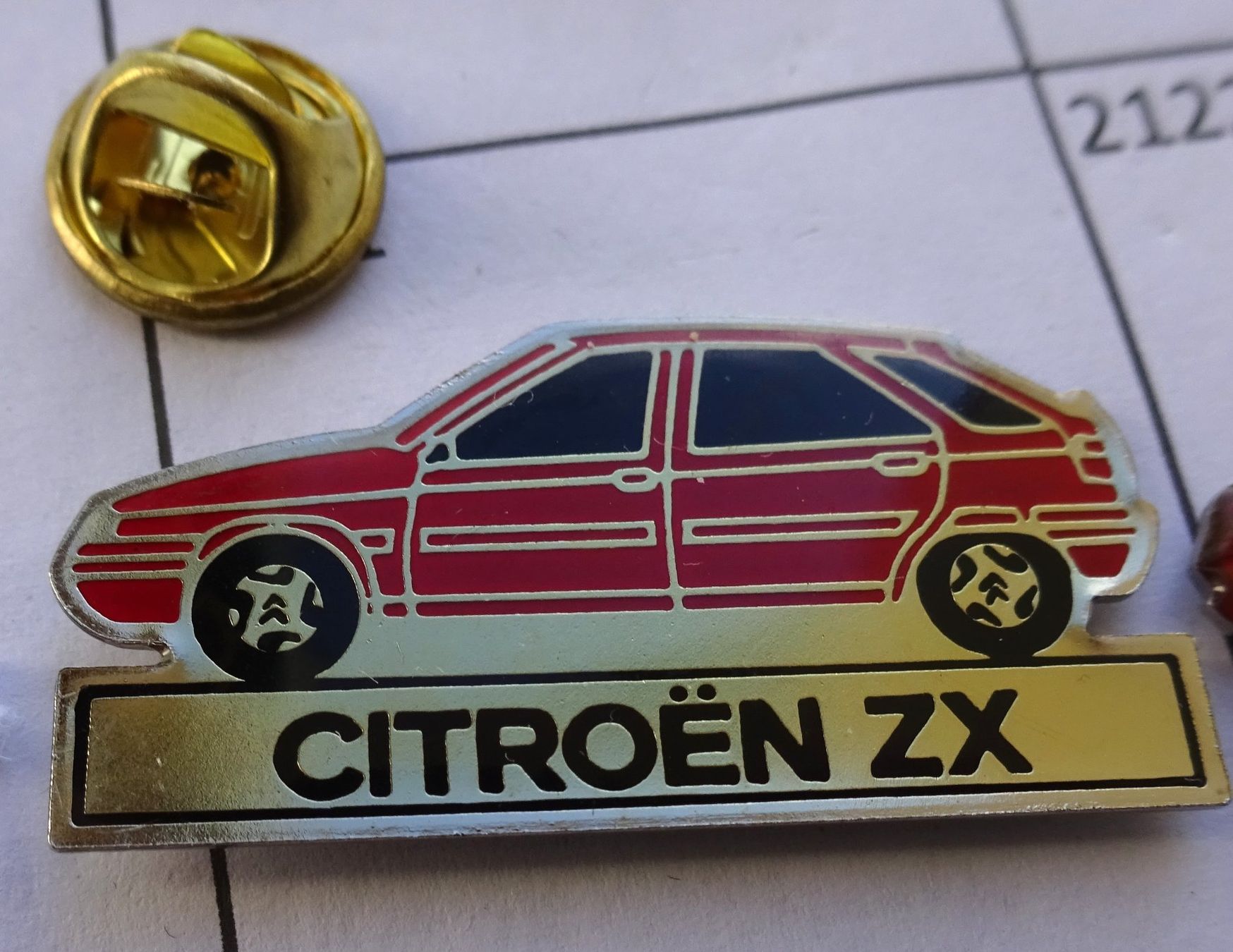 Placchette & Badge: Pin Auto CITROEN ZX – Usato da Utzenstorf venduto da BUtter81