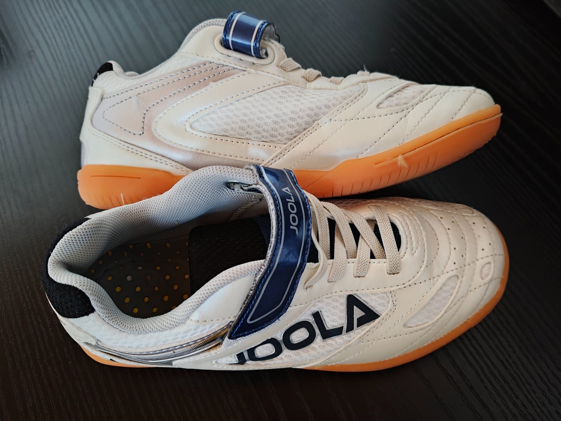 Scarpe per ragazzi: Chaussure de sport intérieur Joola scratch taille 35 – Usato da Farvagny-le-Petit venduto da skultetc 1