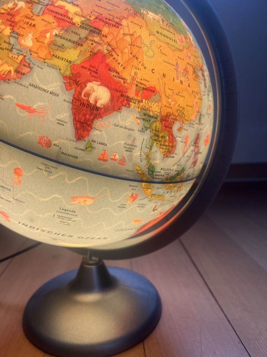 Lampade: Illuminated World Globe( Circumference 80cm, diameter 25cm) – Usato da Aarau venduto da kailing12 2