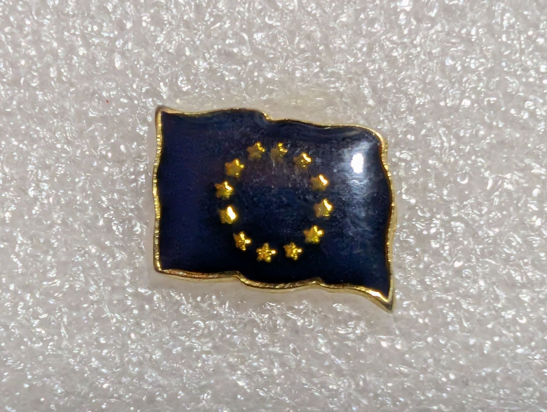 Plaketten & Abzeichen: Ansteckpin 265: EU – Gebraucht aus Oppligen von Pin-Fall-Shop