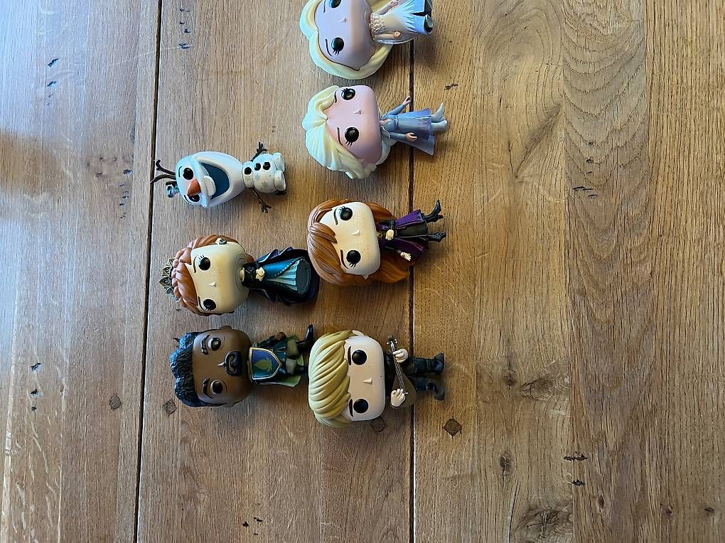 Jouets: Figurines POP: Reine des Neiges – D'occasion à Salins par fec_8tq9 2