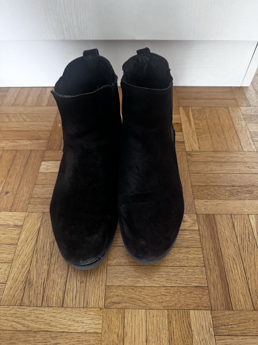 Chaussures femmes: Schwarze Stiefel Gr. 39 Echtleder – D'occasion à Emmenbrücke par j_16 2