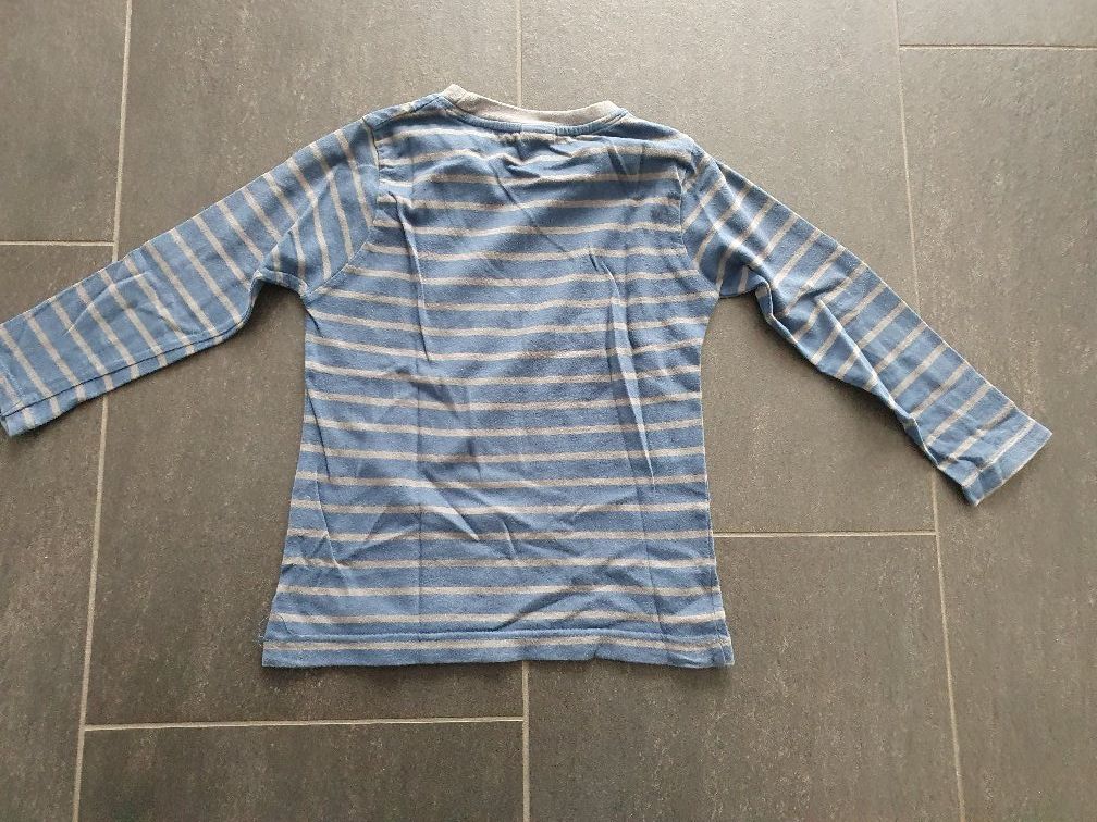 Pullover & Sweatshirts: Sweatshirt Gr. 98 – Gebraucht aus Oberegg von Roberto24 1