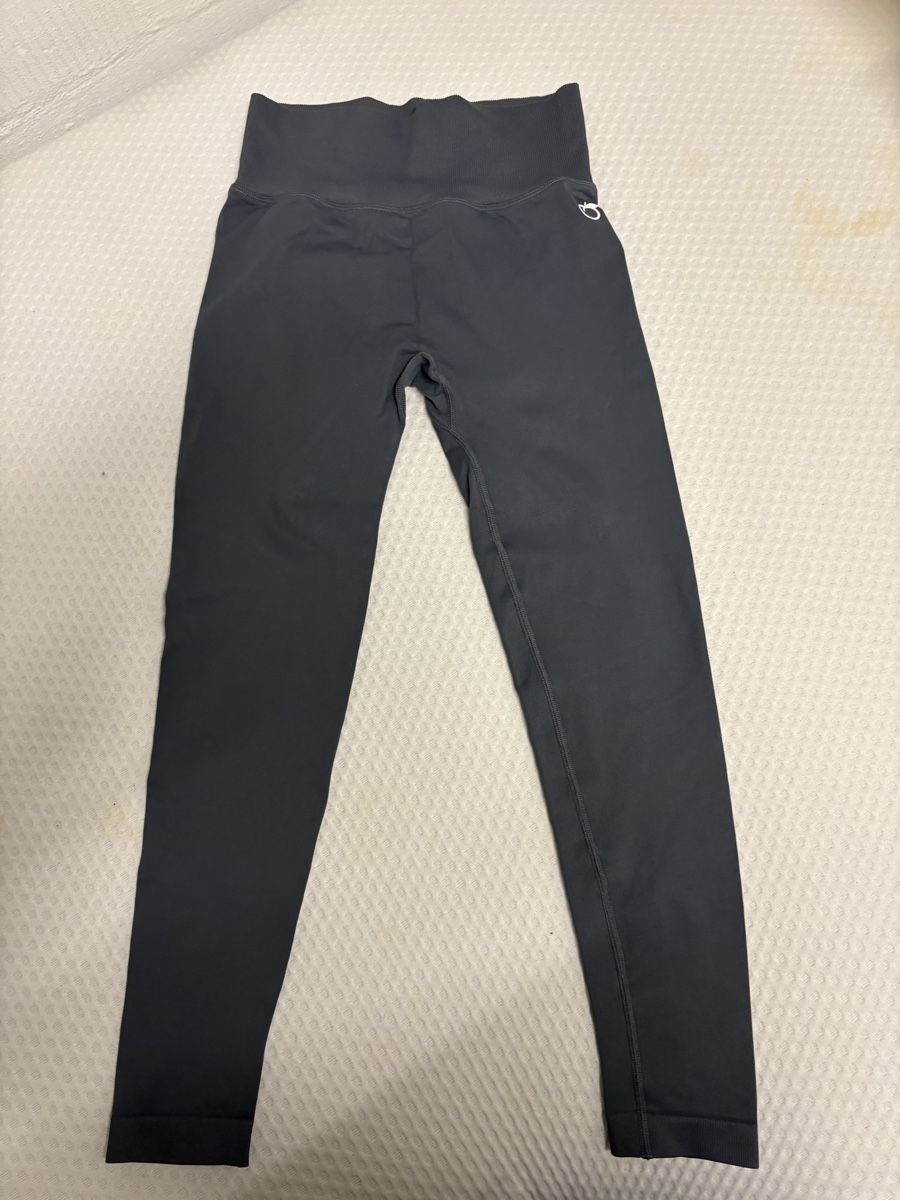 Leggings: Damen Leggins/grau;Gr.M – Gebraucht aus Winterthur von Nena222