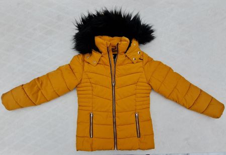 Neuwertige Canda Winterjacke Gr. 158