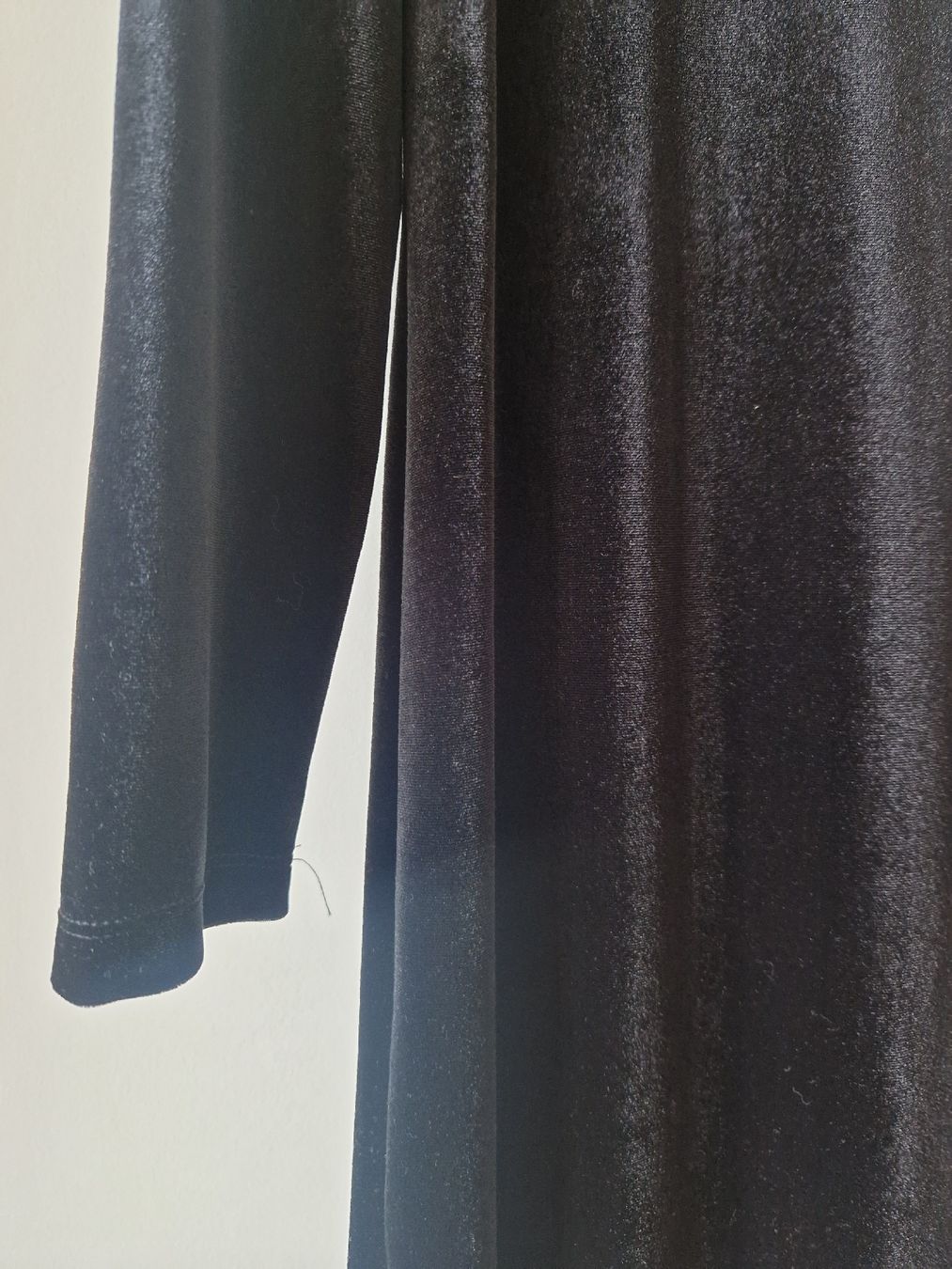 Vestiti: New dress velvet size S – Nuovo (secondo la descrizione) da Lausanne venduto da Issss 2