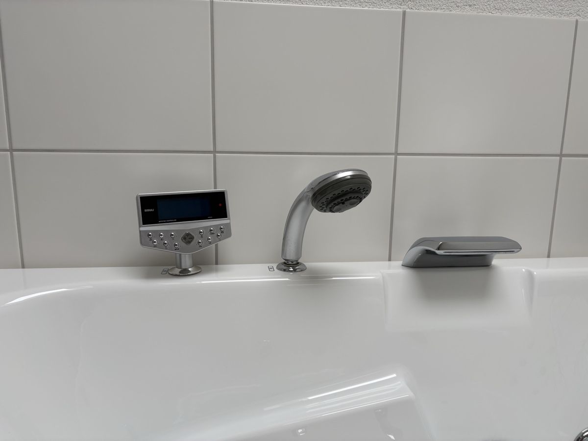 Vasche da bagno: Whirlpool Badewanne SSWW – Usato da Kesswil venduto da Nicole220870 7